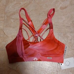 Nubyen  sport bra bnwt size M